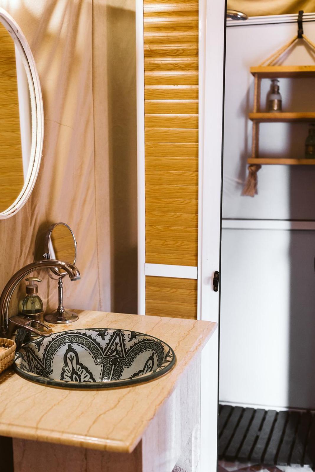 Caravanserai Luxury Desert Tented Camp Merzouga Room photo